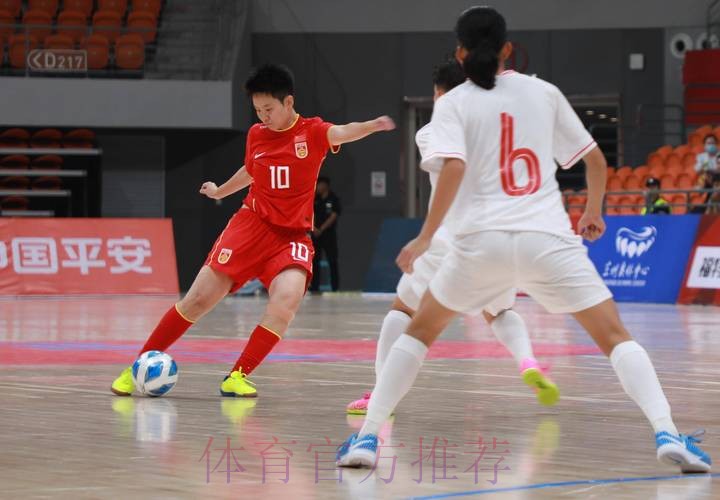 中华人民共和国第十四届运动会群众比赛足球项目五人制女子乙组(老将组)决赛开赛 中华人民共和国第十四届运动会群众比赛足球项目五人制女子乙组(老将组)决赛开赛